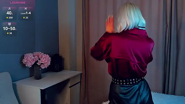 GoldenLenarz online show from 03/27/26, 11:10