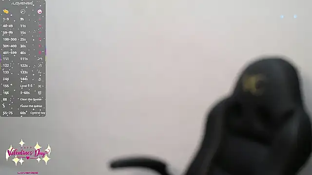 Snapshot of yaazhinii chatting on 02/13/26, 01:18 yaazhinii online show from 02/13/26, 01:18