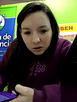 Snapshot of Beesametoda chatting on 04/27/26, 12:58 Beesametoda online show from 04/27/26, 12:58