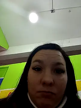Snapshot of Beesametoda chatting on 05/12/26, 01:41 Beesametoda online show from 05/12/26, 01:41