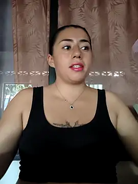 ashleymonroe4 online show from 04/01/26, 01:41