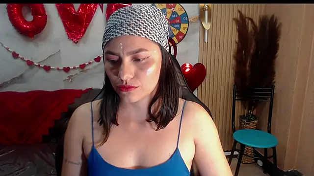 Snapshot of rox_luxury_tf chatting on 02/12/26, 08:37 rox luxury tf online show from 02/12/26, 08:37