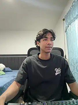 Snapshot of Pedestal_diamant chatting on 02/22/26, 09:35 Pedestal diamant online show from 02/22/26, 09:35