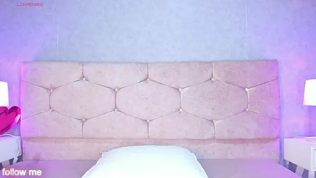 Snapshot of Chloe_Miiler chatting on 02/20/26, 12:38 Chloe Miiler online show from 02/20/26, 12:38