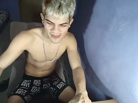 Jesshot bigcock20cm online show from 02/11/26, 10:09