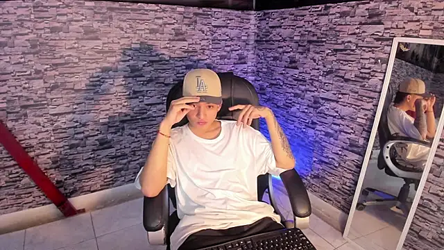 Snapshot of Wesleey-Boy chatting on 03/03/26, 07:53 Wesleey-Boy online show from 03/03/26, 07:53