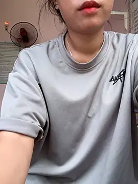DoliceGirl2k online show from 07/18/26, 05:22