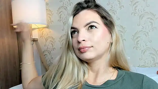 Snapshot of mahia_montenegro chatting on 05/22/26, 08:03 mahia montenegro online show from 05/22/26, 08:03
