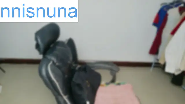 Snapshot of nunanunanuna chatting on 05/11/26, 04:04 nunanunanuna online show from 05/11/26, 04:04