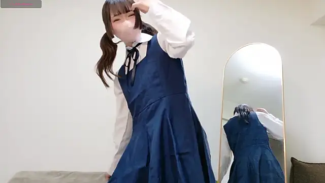 mi-na-chaaan online show from 04/12/26, 01:54