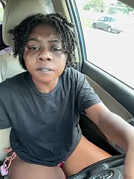 Ebony Queeen online show from 05/17/26, 03:52