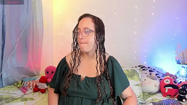 Snapshot of Stacy_millerr1 chatting on 07/07/26, 12:42 Stacy millerr1 online show from 07/07/26, 12:42