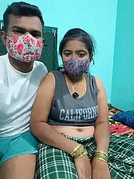 Snapshot of Tamilkannadacouple chatting on 02/09/26, 05:39 Tamilkannadacouple online show from 02/09/26, 05:39