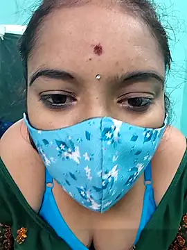 Snapshot of Tamilkannadacouple chatting on 02/23/26, 05:27 Tamilkannadacouple online show from 02/23/26, 05:27