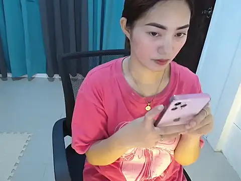 babydenxx69 online show from 03/18/26, 04:59