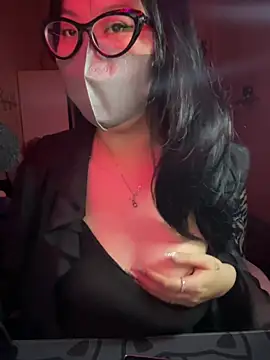 HaleyKin online show from 04/24/26, 02:30