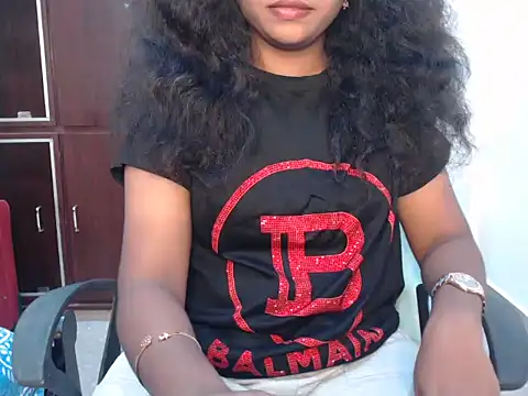 VixenNandhu online show from 04/14/26, 04:13