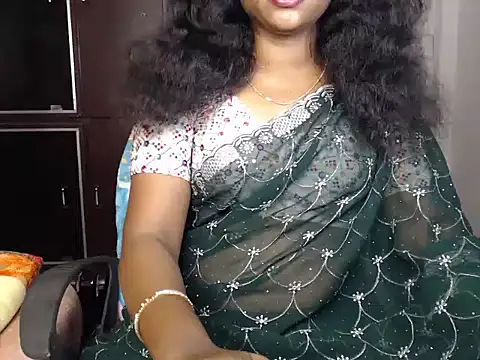 VixenNandhu online show from 07/22/26, 04:04