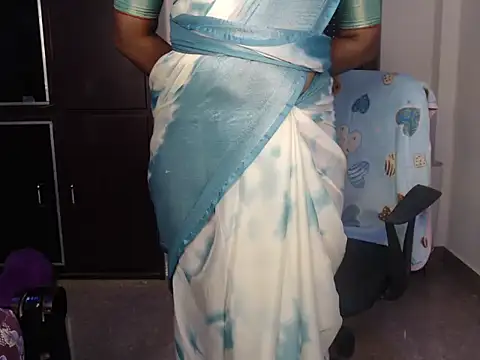 VixenNandhu online show from 07/28/26, 06:31