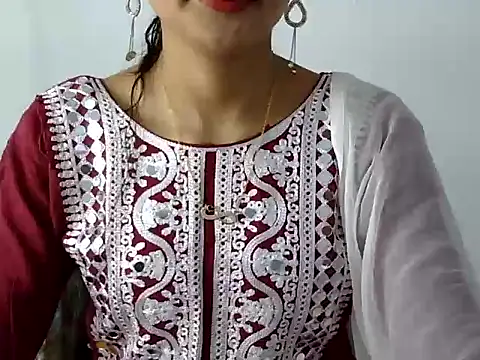 Snapshot of Mehaak_ chatting on 02/15/26, 05:37 Mehaak online show from 02/15/26, 05:37