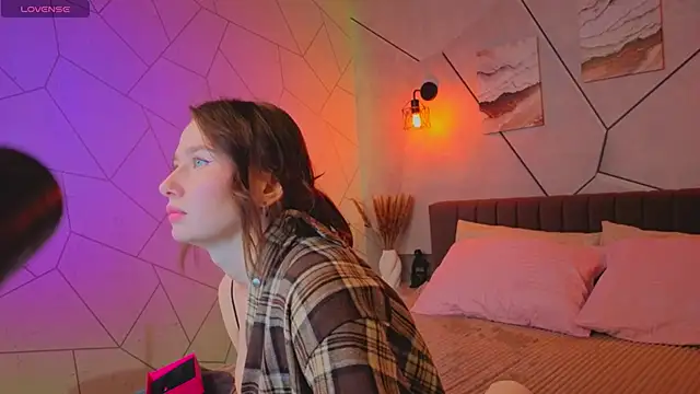  Kiki angel  online show from 03/28/26, 01:49