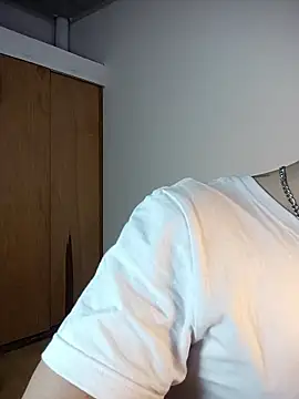 Emmanuel Lust online show from 02/25/26, 12:26