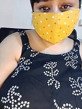 Snapshot of Lovely-Lina7 chatting on 05/27/26, 06:27 Lovely-Lina7 online show from 05/27/26, 06:27