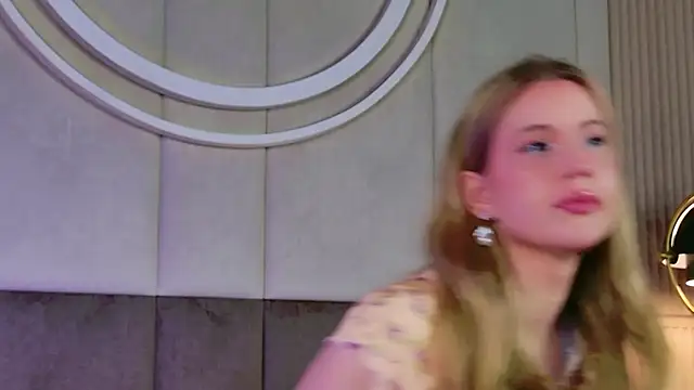 Snapshot of Beckie_White chatting on 02/24/26, 08:40 Beckie White online show from 02/24/26, 08:40