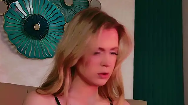 Beckie White online show from 04/02/26, 08:39