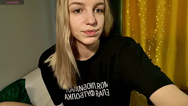 Snapshot of KatyaCherry chatting on 03/02/26, 08:10 KatyaCherry online show from 03/02/26, 08:10