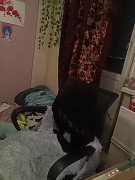 Snapshot of PinkyDavi chatting on 02/08/26, 10:02 PinkyDavi online show from 02/08/26, 10:02