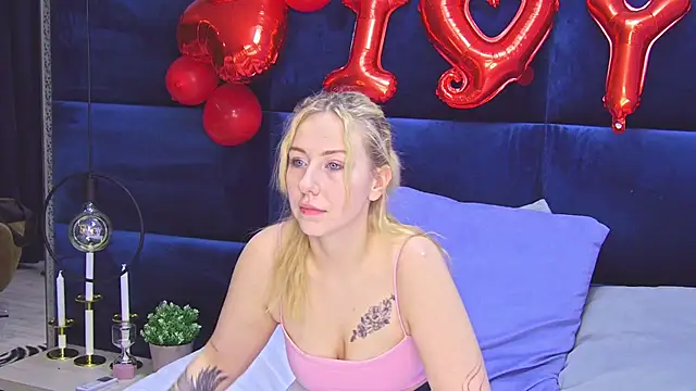 LovelyMiley online show from 02/15/26, 12:36