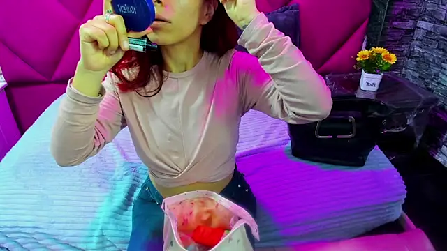 Snapshot of NinaaDark chatting on 02/25/26, 09:24 NinaaDark online show from 02/25/26, 09:24