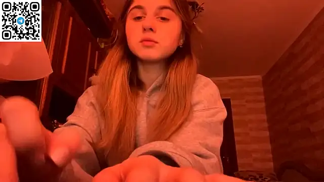 Snapshot of LovelySilk_63 chatting on 02/20/26, 08:38 LovelySilk 63 online show from 02/20/26, 08:38