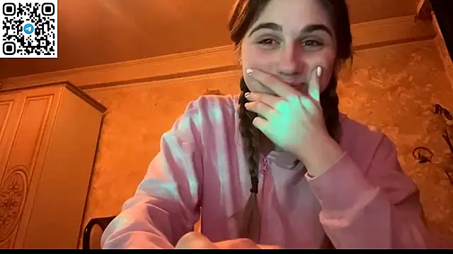 LovelySilk 63 online show from 04/12/26, 06:35