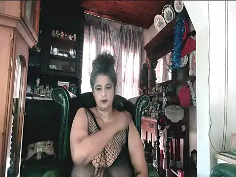 Snapshot of cosmicstar chatting on 02/20/26, 12:16 cosmicstar online show from 02/20/26, 12:16