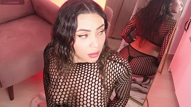 lara bombshell  online show from 04/10/26, 01:11