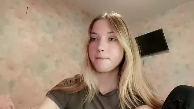 TiaBIanks online show from 03/25/26, 06:19