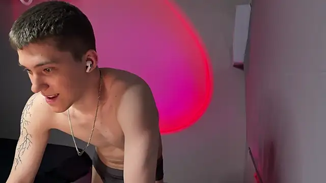 cronck52 online show from 04/18/26, 07:58