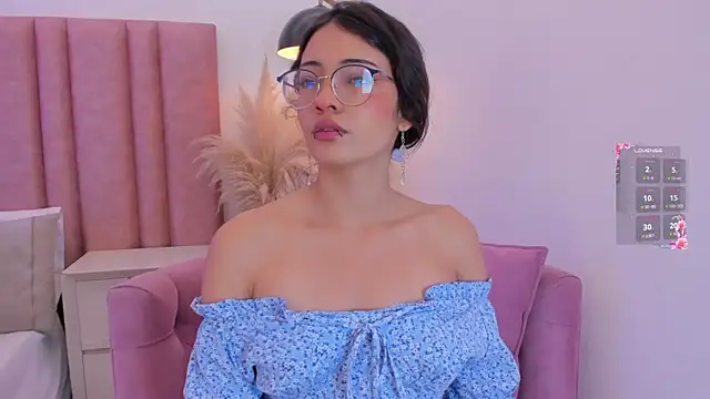 im lily  online show from 04/18/26, 12:53