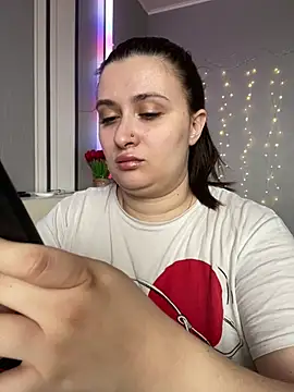 Snapshot of lipsi_vikki chatting on 02/17/26, 08:11 lipsi vikki online show from 02/17/26, 08:11