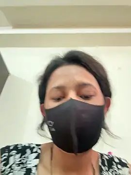 raavigirl online show from 02/25/26, 02:43