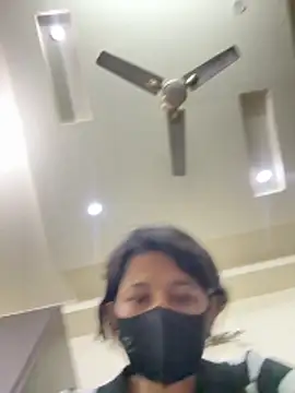 raavigirl online show from 02/26/26, 06:18