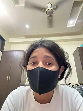 raavigirl online show from 03/17/26, 08:01