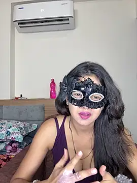 raavigirl online show from 04/27/26, 06:11