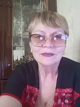 Snapshot of SophieBurns chatting on 06/12/26, 10:47 SophieBurns online show from 06/12/26, 10:47