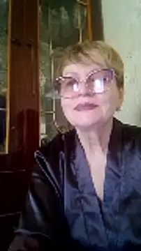 Snapshot of SophieBurns chatting on 06/22/26, 08:33 SophieBurns online show from 06/22/26, 08:33