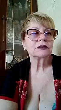 Snapshot of SophieBurns chatting on 07/11/26, 09:56 SophieBurns online show from 07/11/26, 09:56