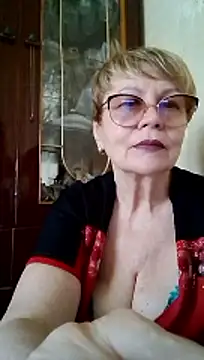 Snapshot of SophieBurns chatting on 07/13/26, 10:29 SophieBurns online show from 07/13/26, 10:29