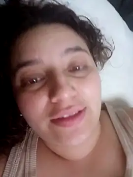 Snapshot of MajoArias chatting on 02/10/26, 07:56 MajoArias online show from 02/10/26, 07:56